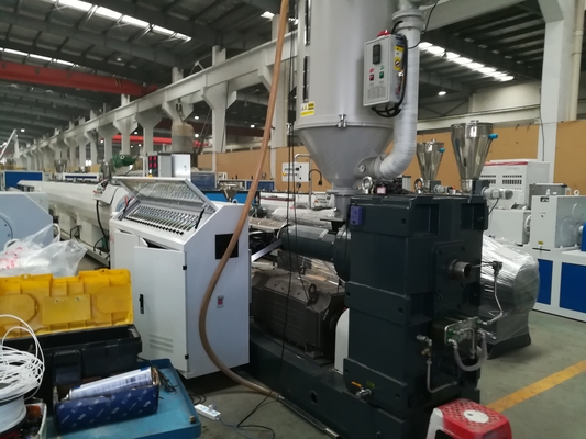 Corrugated PE Pipe Extrusion Line Single Wall 1600mm Auto Feeding