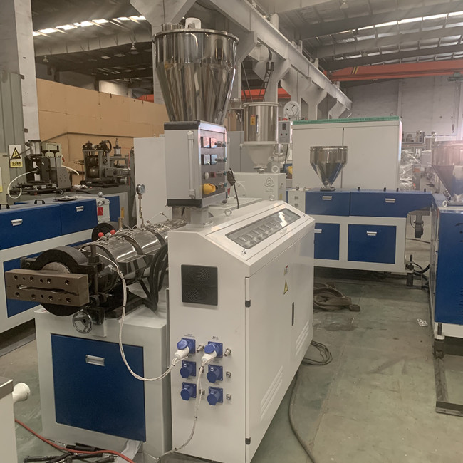 WPC Twin Screw Pla Extruder Machine 38CrMoALA Screw 1