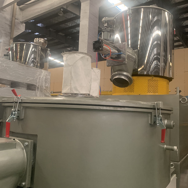 Heating Cooling  Vertical PVC Mixer Machine 200kg/h capacity 4