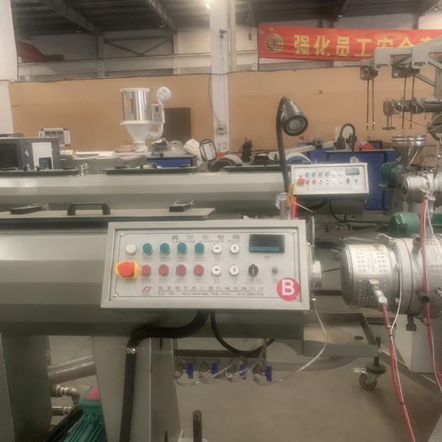 Fully Automatic PE 100kg/H Plastic Pipe Machine With ABB Inverter 3
