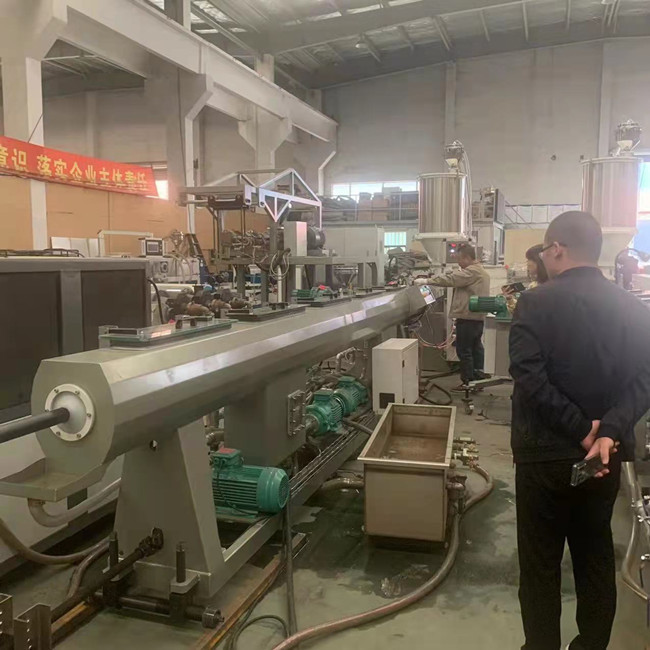 LDPE HDPE Material Plastic Pipe Extruding Machine 150kg/H 5