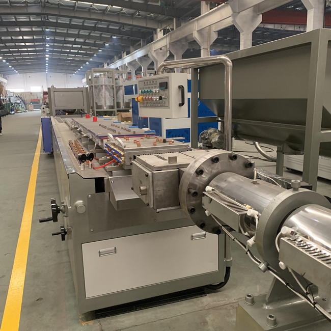 4m/Min Pvc Ceiling Wall Panel Manufacturing Machine 37kw Motor 4