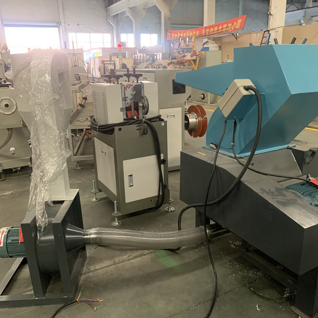 10mm Wall Thickness PVC Crusher Machine 1300kg/H Low Noise 5