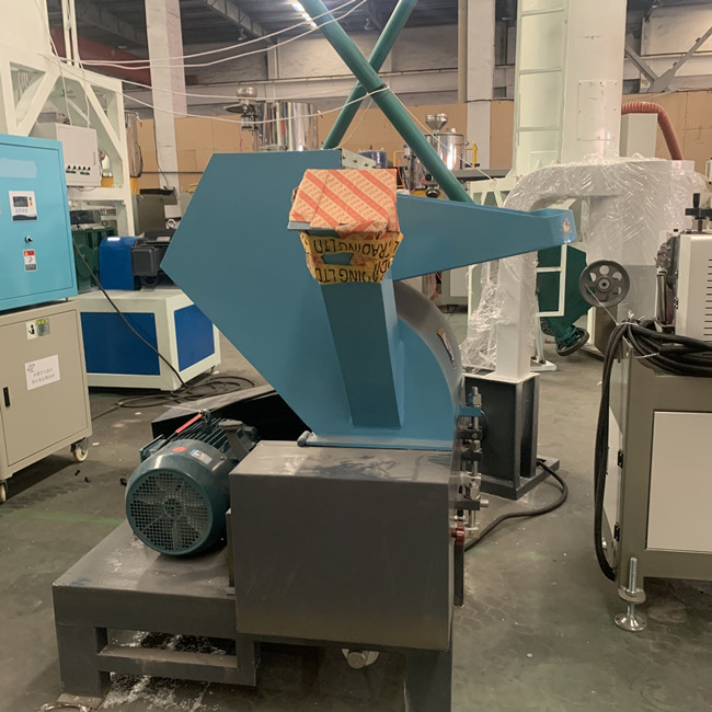 10mm Wall Thickness PVC Crusher Machine 1300kg/H Low Noise 0