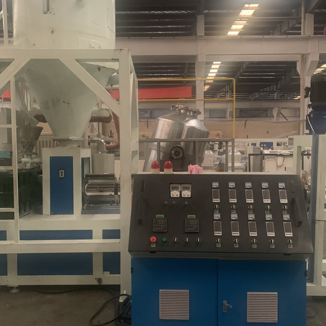 1 To 2/4 Packing Belt Plastic Machine , PET Plastic Belt Production Line 2000kg/H 3
