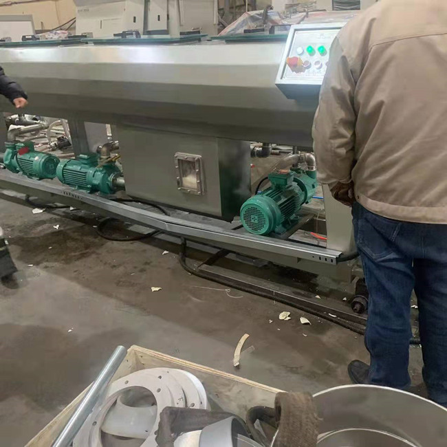 50kg/H PVC Tube Machine 65mm Screw Diameter Planetary Cutting Type 2